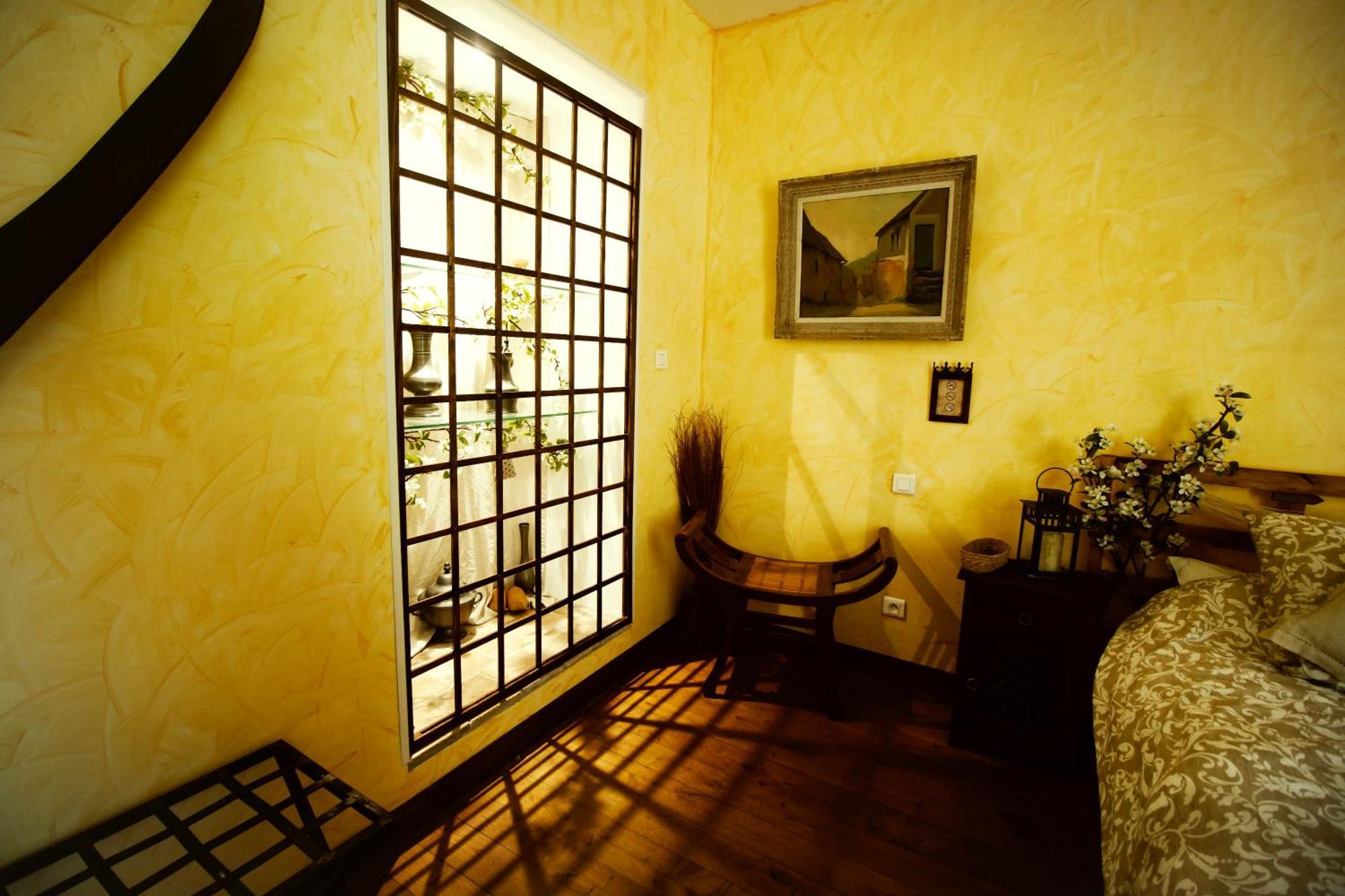 Le Chateau De Sorgues Cornus 외부 사진